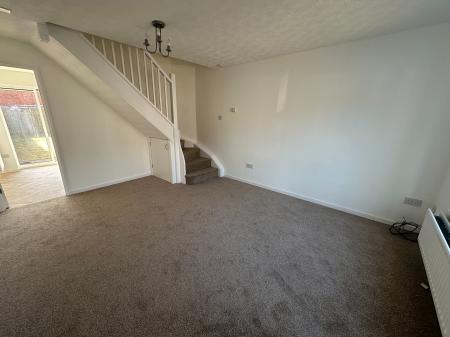 2 bedroom Semi-detached house for sale in Weston Park Ave, Stretton, Burton-on-Trent, DE14