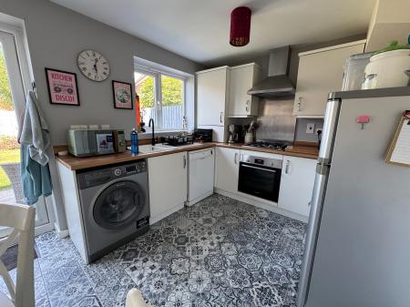 3 bedroom Semi-detached house for sale in Upton Drive, Stretton, Burton-on-Trent, DE14