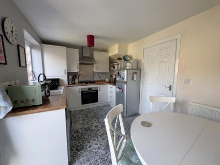 3 bedroom Semi-detached house for sale in Upton Drive, Stretton, Burton-on-Trent, DE14