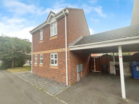 3 bedroom Town house for sale in Black Eagle Court, Burton-on-Trent, DE14