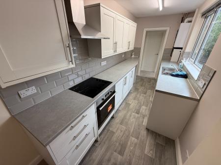 2 bedroom Terraced House to let in All Saints Road, Burton-On-Trent, DE14