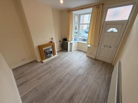 2 bedroom Terraced House to let in All Saints Road, Burton-On-Trent, DE14