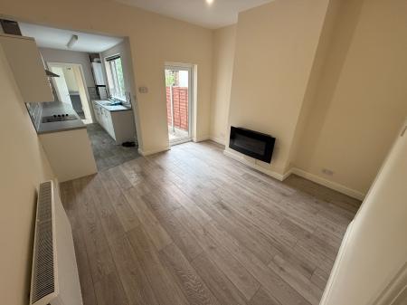 2 bedroom Terraced House to let in All Saints Road, Burton-On-Trent, DE14
