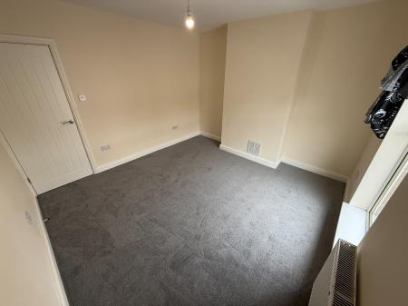 2 bedroom Terraced House to let in All Saints Road, Burton-On-Trent, DE14