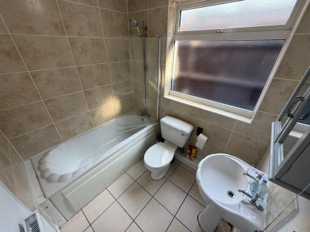 3 bedroom Terraced House to let in Spring Terrace Road, Burton-On-Trent, DE15