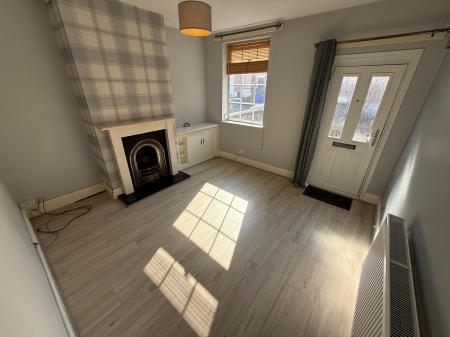 3 bedroom Terraced House to let in Spring Terrace Road, Burton-On-Trent, DE15
