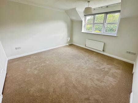 5 bedroom Detached house for sale in Ashworth Avenue, Brizlincote Valley, Burton-on-Trent, DE15