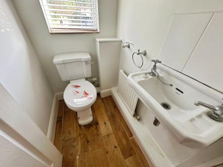 5 bedroom Detached house for sale in Ashworth Avenue, Brizlincote Valley, Burton-on-Trent, DE15