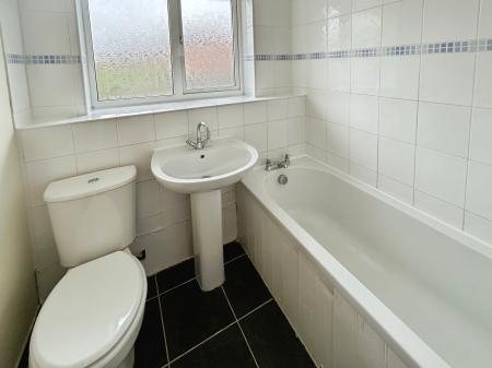 3 bedroom Semi-detached house for sale in Goodwood Close, Stretton, Burton-on-Trent, DE13