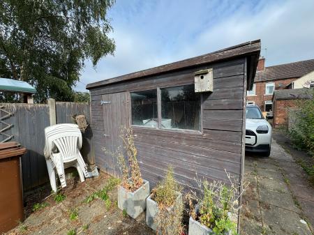 2 bedroom Terraced House for sale in Linton Heath, Linton, Swadlincote, Derbyshire, DE12