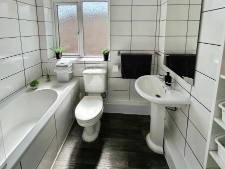 4 bedroom Semi-detached house for sale in Woodland Road, Stanton, Burton-on-Trent, DE15