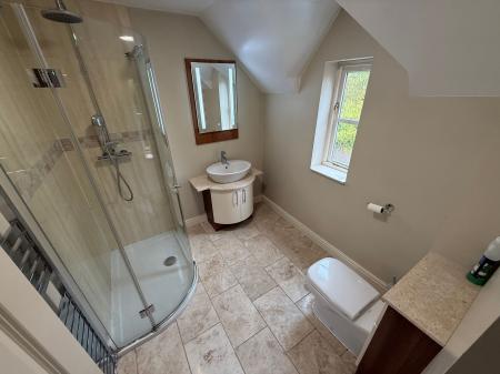 5 bedroom Detached house to let in Shakespeare Meadows, Repton, DE65