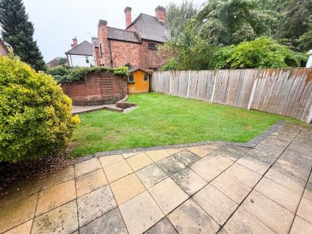 5 bedroom Detached house to let in Shakespeare Meadows, Repton, DE65