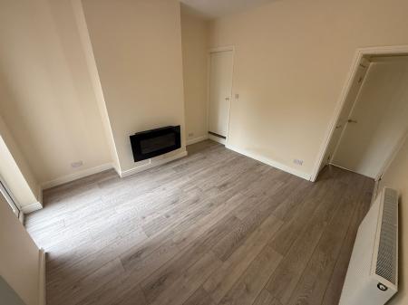 2 bedroom Terraced House to let in All Saints Road, Burton-On-Trent, DE14