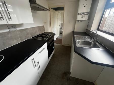 2 bedroom Terraced House to let in Astil Street, Burton-On-Trent, DE15