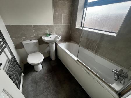 2 bedroom Terraced House to let in Astil Street, Burton-On-Trent, DE15