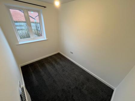 3 bedroom Terraced House to let in King Lane, Burton-On-Trent, DE13