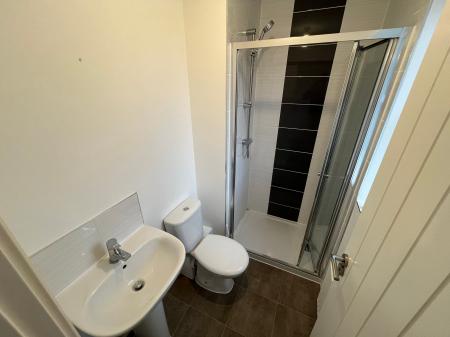 3 bedroom Terraced House to let in King Lane, Burton-On-Trent, DE13