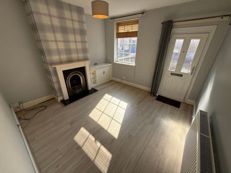 3 bedroom Terraced House to let in Spring Terrace Road, Burton-On-Trent, DE15