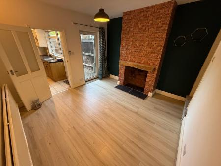 3 bedroom Terraced House to let in Spring Terrace Road, Burton-On-Trent, DE15
