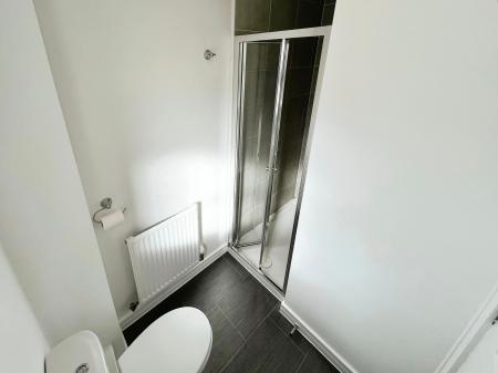 3 bedroom End of terrace house to let in Perle Road, Burton-On-Trent, DE14