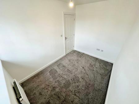 3 bedroom End of terrace house to let in Perle Road, Burton-On-Trent, DE14
