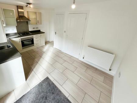 3 bedroom End of terrace house to let in Perle Road, Burton-On-Trent, DE14