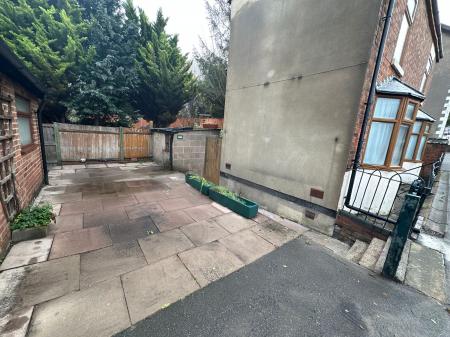 2 bedroom Detached house for sale in Stanton Road, Burton-On-Trent, DE15