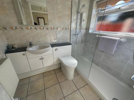 2 bedroom Semi-detached bungalow for sale in Priorylands, Stretton, DE13