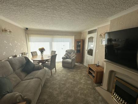 2 bedroom Semi-detached bungalow for sale in Priorylands, Stretton, DE13