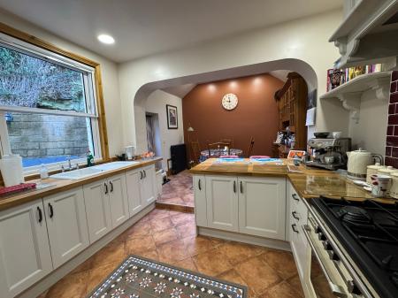 3 bedroom Detached house for sale in Bearwood Hill Road, Burton-On-Trent, DE15