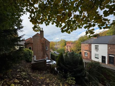 3 bedroom Detached house for sale in Bearwood Hill Road, Burton-On-Trent, DE15