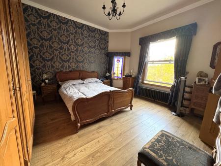 3 bedroom Detached house for sale in Bearwood Hill Road, Burton-On-Trent, DE15