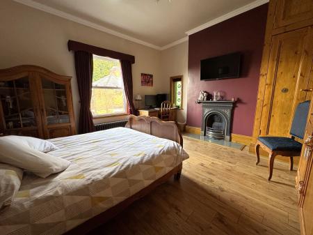 3 bedroom Detached house for sale in Bearwood Hill Road, Burton-On-Trent, DE15