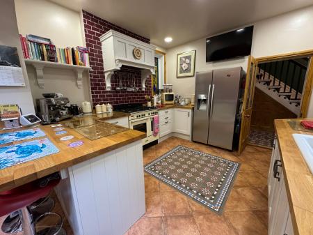 3 bedroom Detached house for sale in Bearwood Hill Road, Burton-On-Trent, DE15