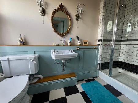 3 bedroom Detached house for sale in Bearwood Hill Road, Burton-On-Trent, DE15