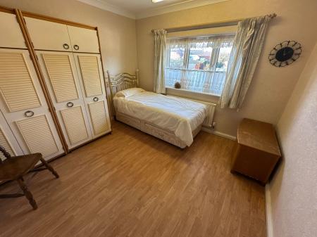 4 bedroom Detached house for sale in Farm Close, Burton-On-Trent, DE13