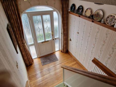 4 bedroom Detached house for sale in Farm Close, Burton-On-Trent, DE13