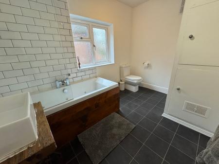 2 bedroom Semi-detached house for sale in Moira Road, Woodville, DE11
