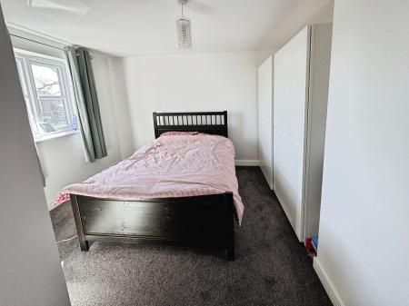 4 bedroom Detached house for sale in Bridgewater Road, Burton-On-Trent, DE14