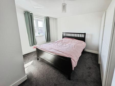 4 bedroom Detached house for sale in Bridgewater Road, Burton-On-Trent, DE14