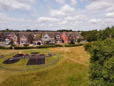 6 bedroom Detached house for sale in Hopwood Lane, Burton-On-Trent, DE14