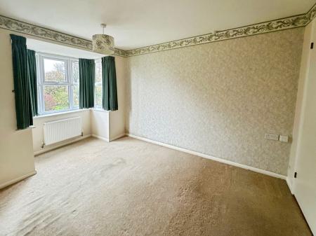 2 bedroom Terraced bungalow for sale in Chestnut Green, Church Gresley, DE11