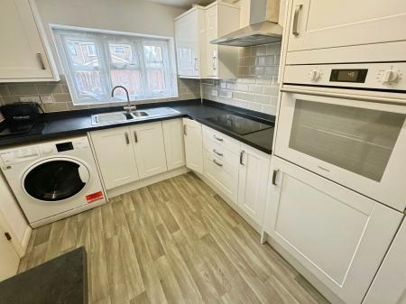 2 bedroom Terraced bungalow for sale in Chestnut Green, Church Gresley, DE11