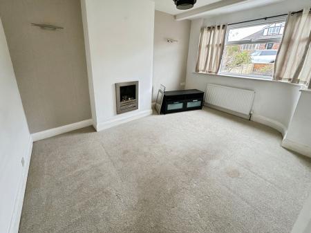 3 bedroom Semi-detached house for sale in Malvern Avenue, Burton-On-Trent, DE15