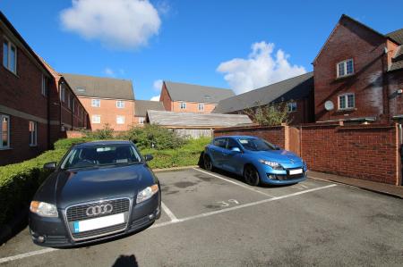 2 bedroom Flat for sale in Caroline Court, Burton-On-Trent, DE14