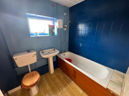 2 bedroom Semi-detached house for sale in Short Street, Burton-On-Trent, DE15