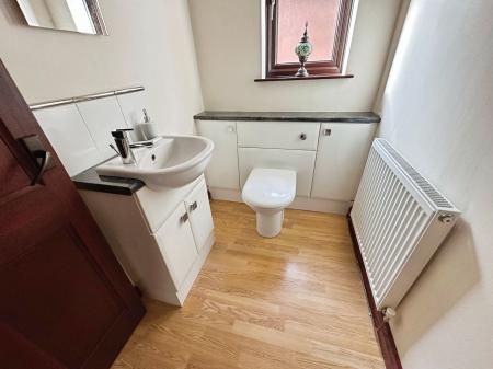 4 bedroom Detached house for sale in Stubby Lane, Draycott-In-The-Clay, DE6