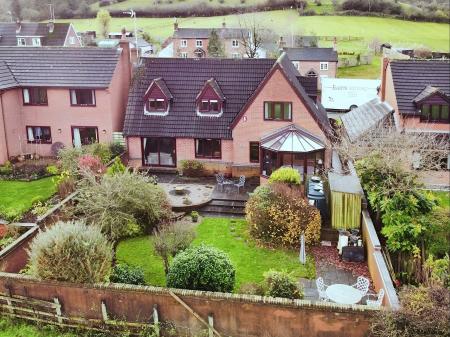 4 bedroom Detached house for sale in Stubby Lane, Draycott-In-The-Clay, DE6