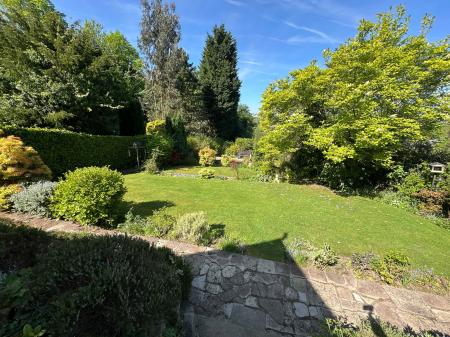 4 bedroom Detached bungalow for sale in Highfield Drive, Burton-On-Trent, DE15
